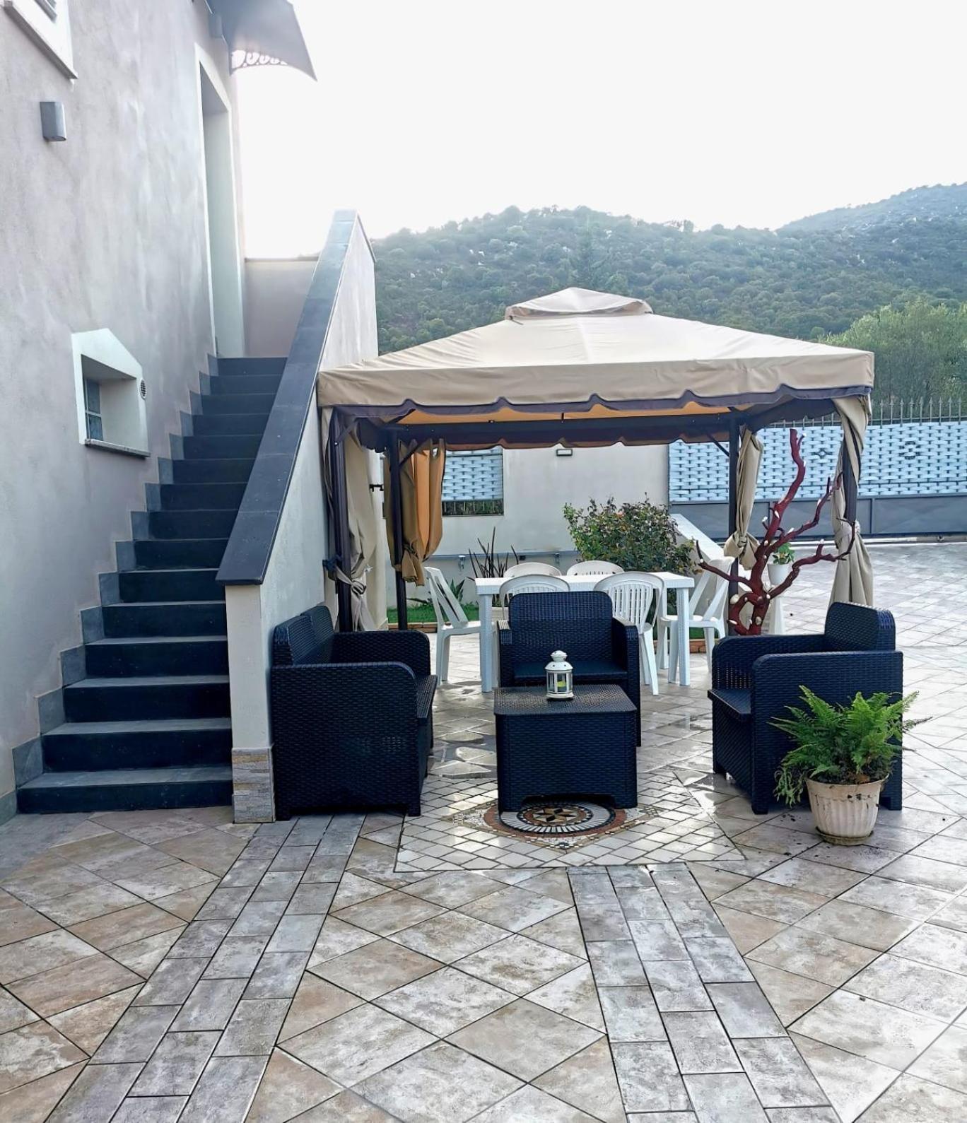 Villa Chiara Solanas Solanas  Exterior photo